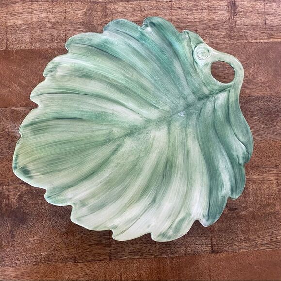 Other - Vintage Italian pottery Italy green leaf platter 13”